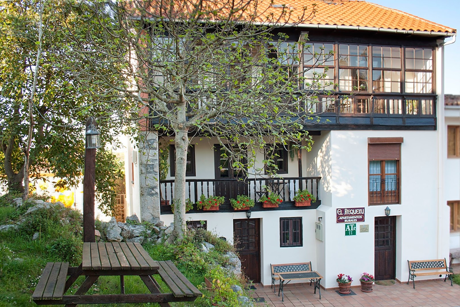 Rural apartment in Llanes Requexu, apartment accommodation in Po on the Camino del Norte