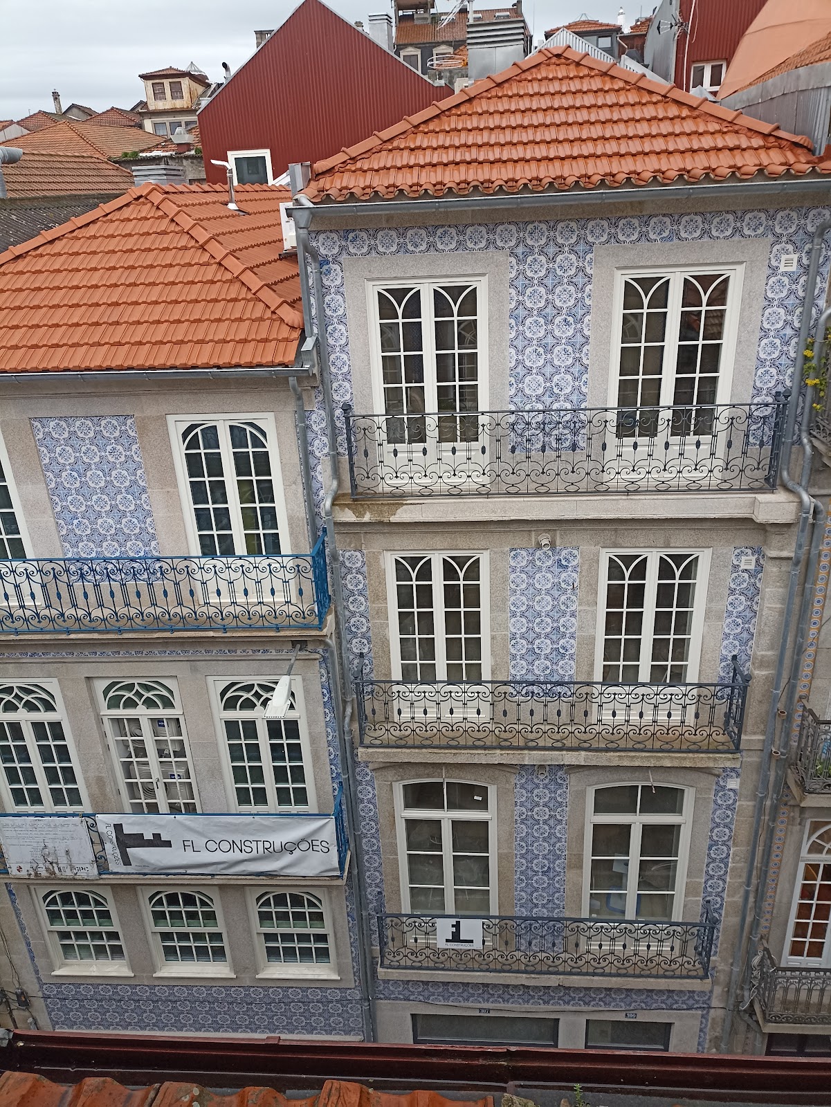 Hostal Almada Guest House, guesthouse accommodation in Porto on the Camino Portuguese