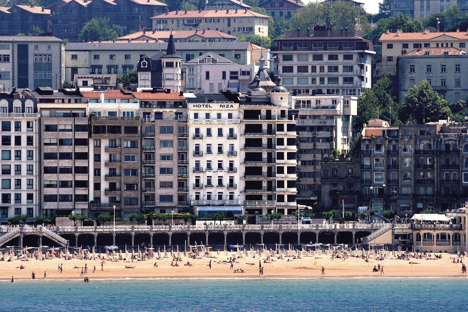 Niza Hotela, hotel accommodation in San Sebastian on the Camino del Norte