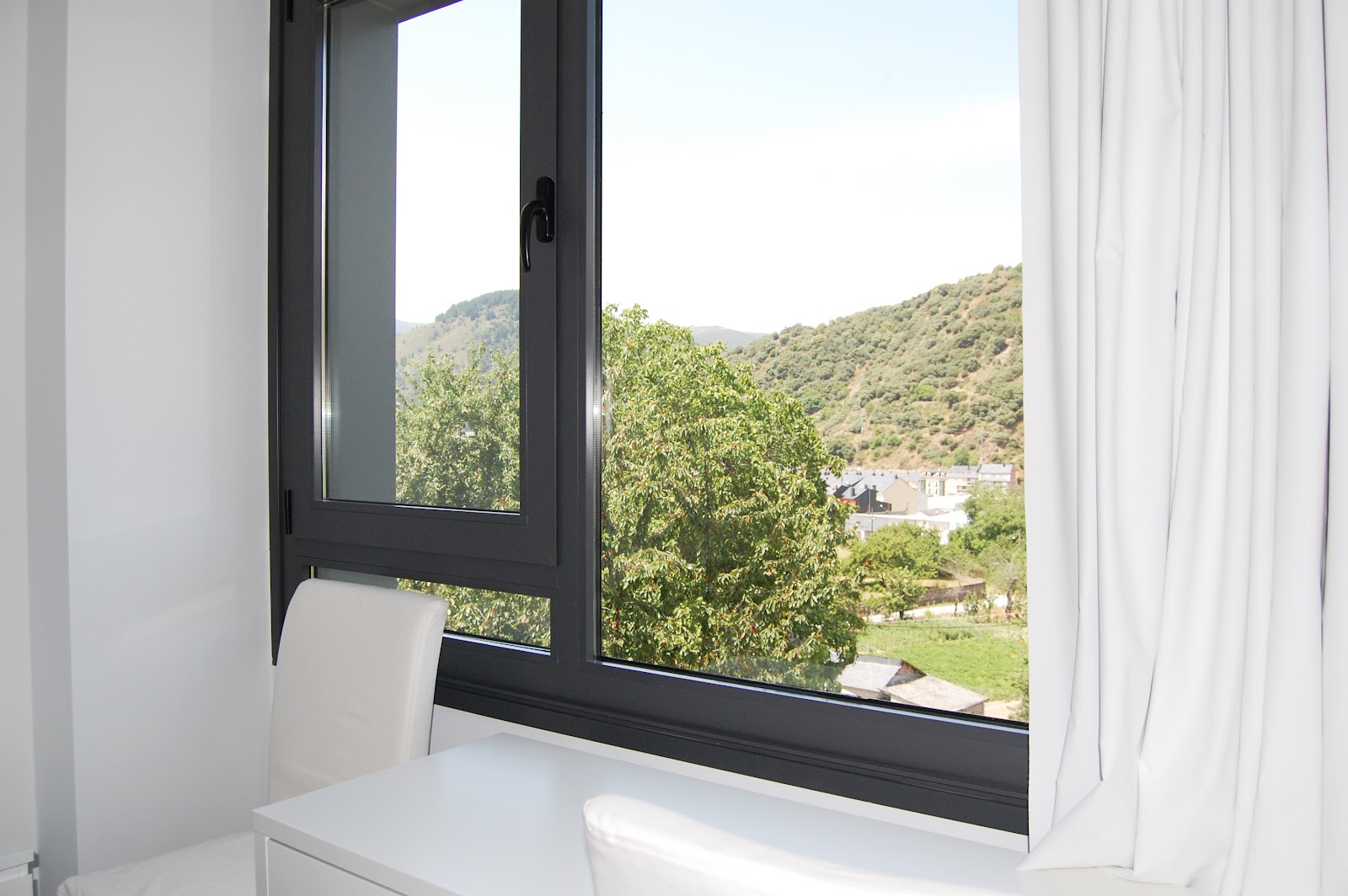 Hostal Tres Campanas photo 4, guesthouse accommodation in Villafranca del Bierzo on the Camino Frances