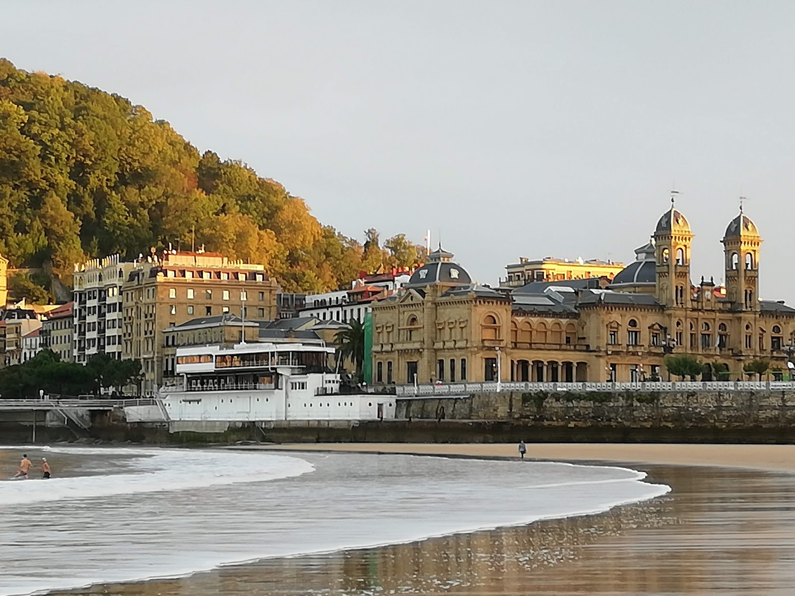 Pensión Urkia, pension accommodation in San Sebastian on the Camino del Norte