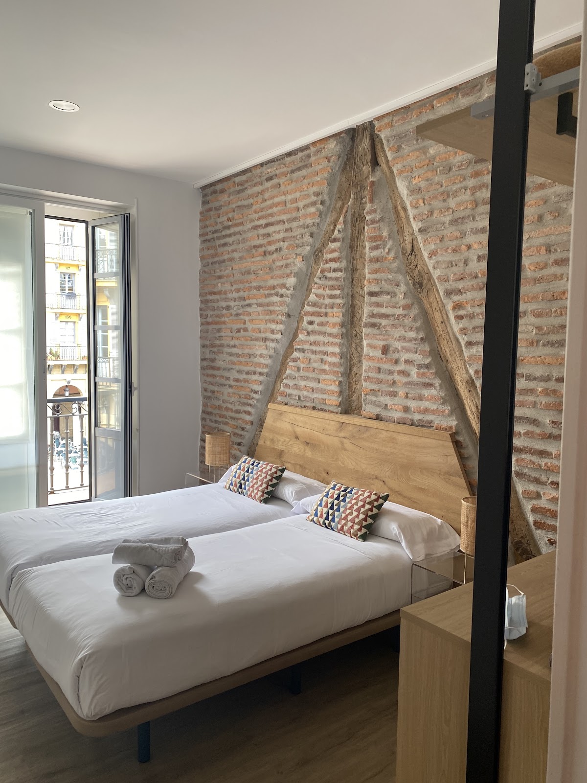 Central Roomss photo 5, guesthouse accommodation in San Sebastian on the Camino del Norte