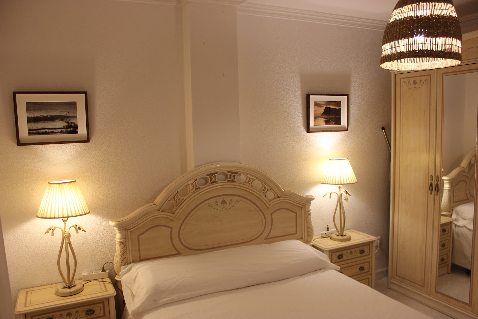 Casa Philippe, apartment accommodation in Mogro on the Camino del Norte