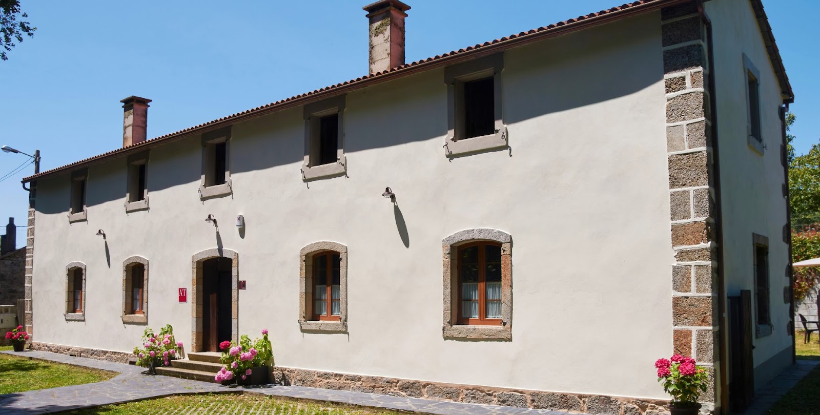 Escola de Bieite. Apartamentos rurales., apartment accommodation in Boimorto on the Camino del Norte