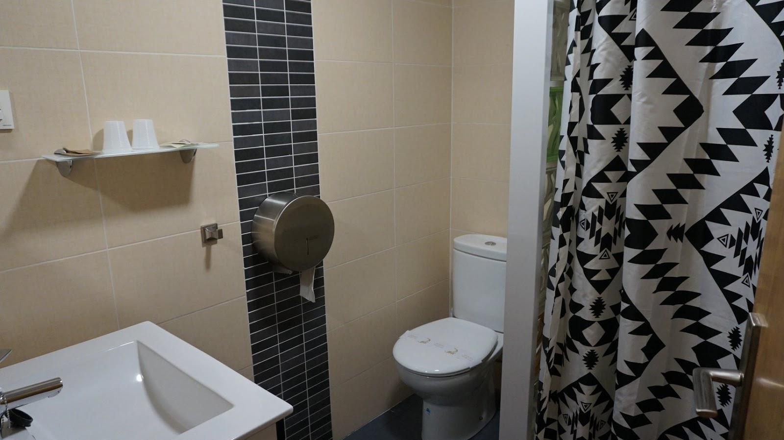 Alojamientos Calfred photo 7, guesthouse accommodation in Logroño on the Camino Frances