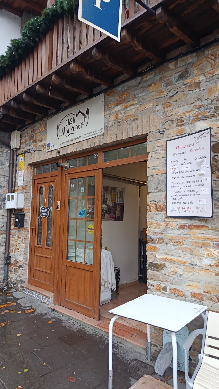Casa Morrosco photo 4, guesthouse accommodation in Molinaseca on the Camino Frances