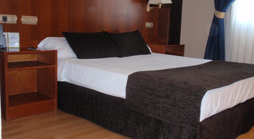 Hotel Ponferrada Plaza photo 7, hotel accommodation in Ponferrada on the Camino Frances