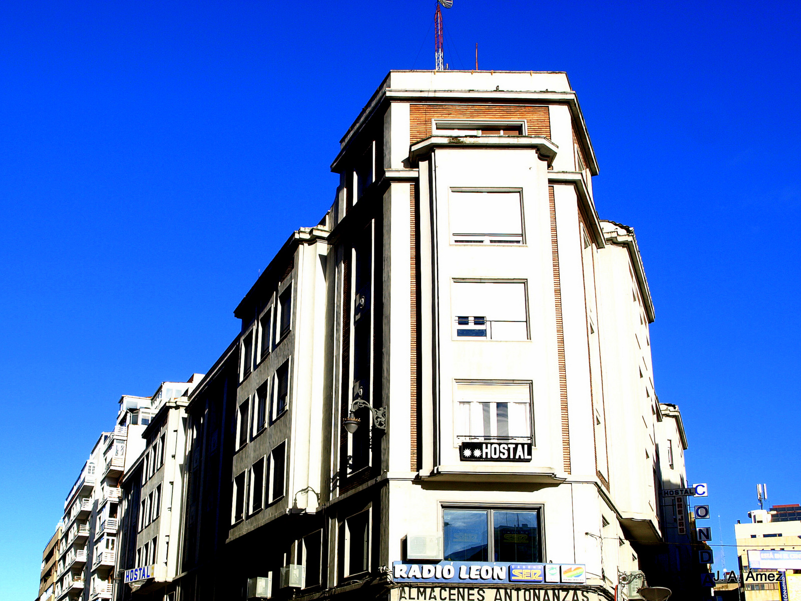Hostal Orejas, guesthouse accommodation in León on the Camino Frances
