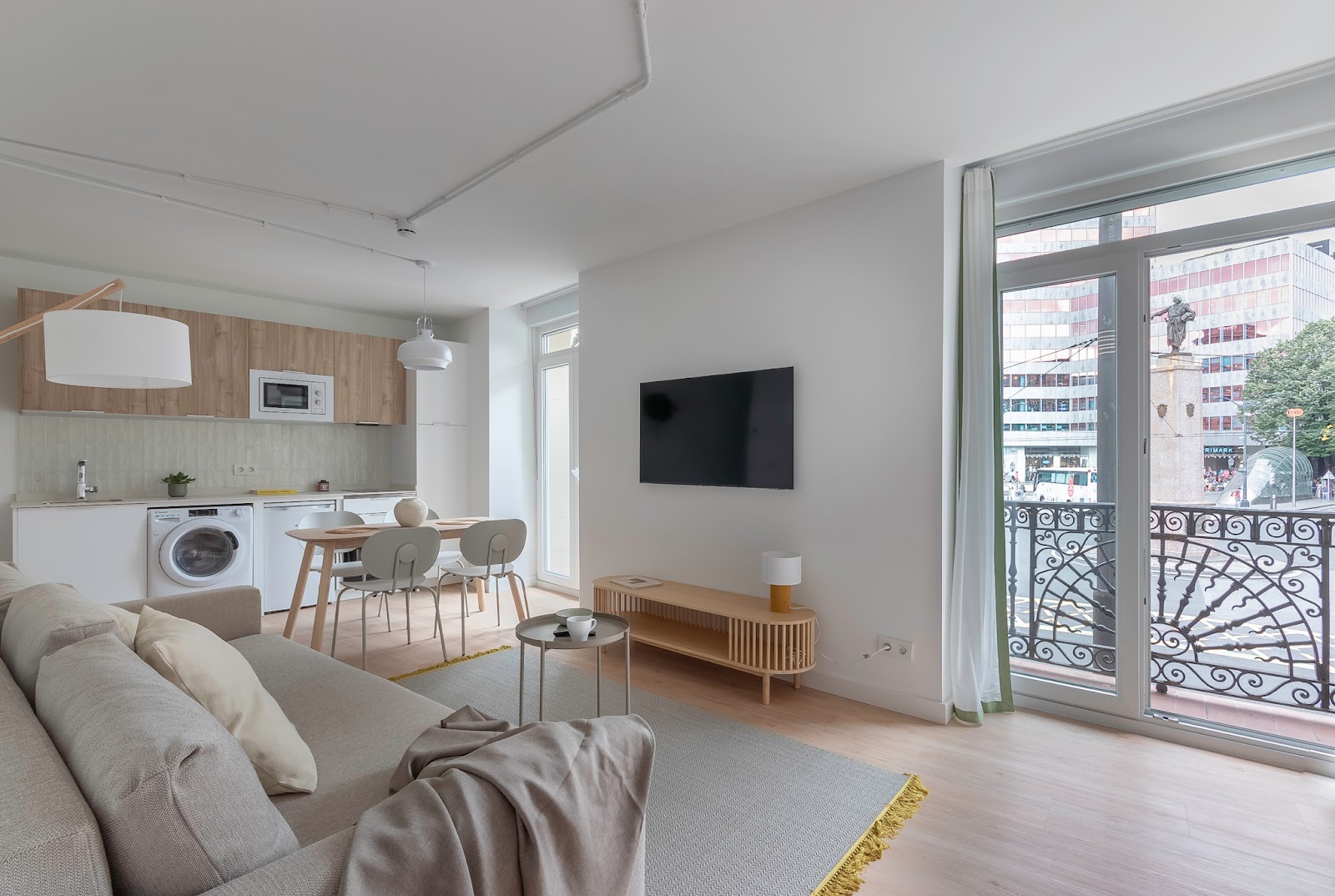 B48 Abando photo 3, apartment accommodation in Bilbao on the Camino del Norte