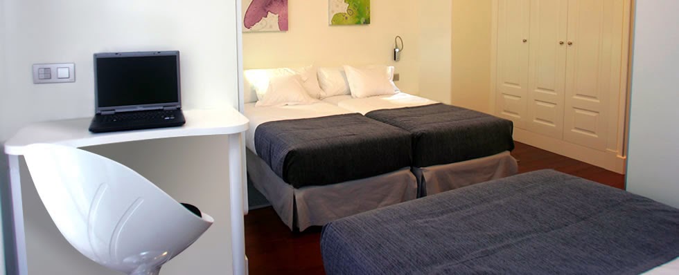 Hostal Acuarela photo 6, guesthouse accommodation in Burgos on the Camino Frances