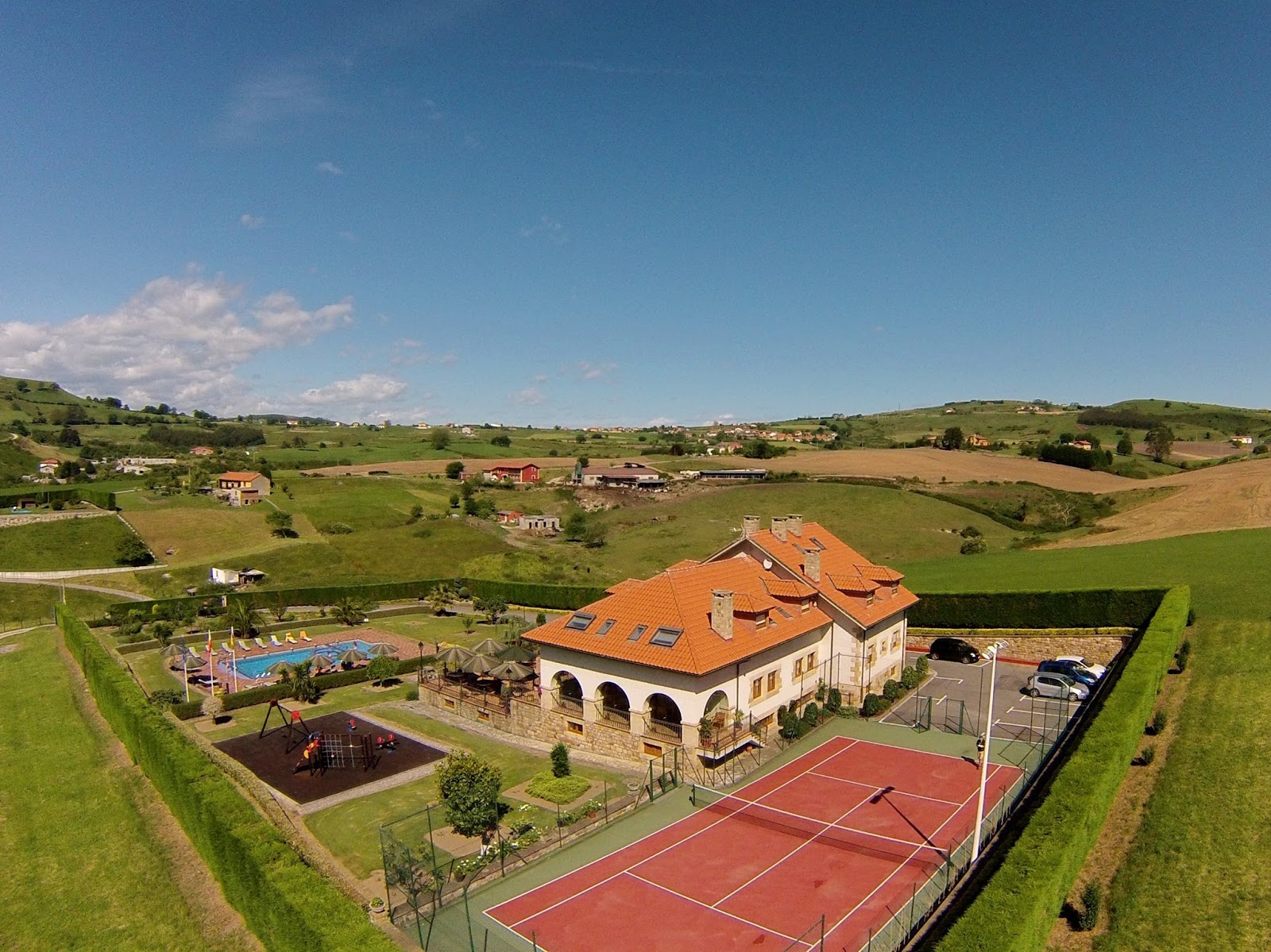 Posada El Iso Queveda, hotel accommodation in Capilla del Barrio Pereo on the Camino del Norte