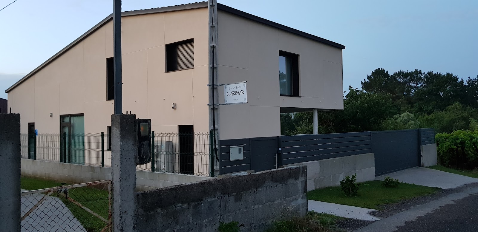 Guest House Clarevar photo 7, hostel accommodation in Camino complementario en Orbenlle on the Camino Portuguese