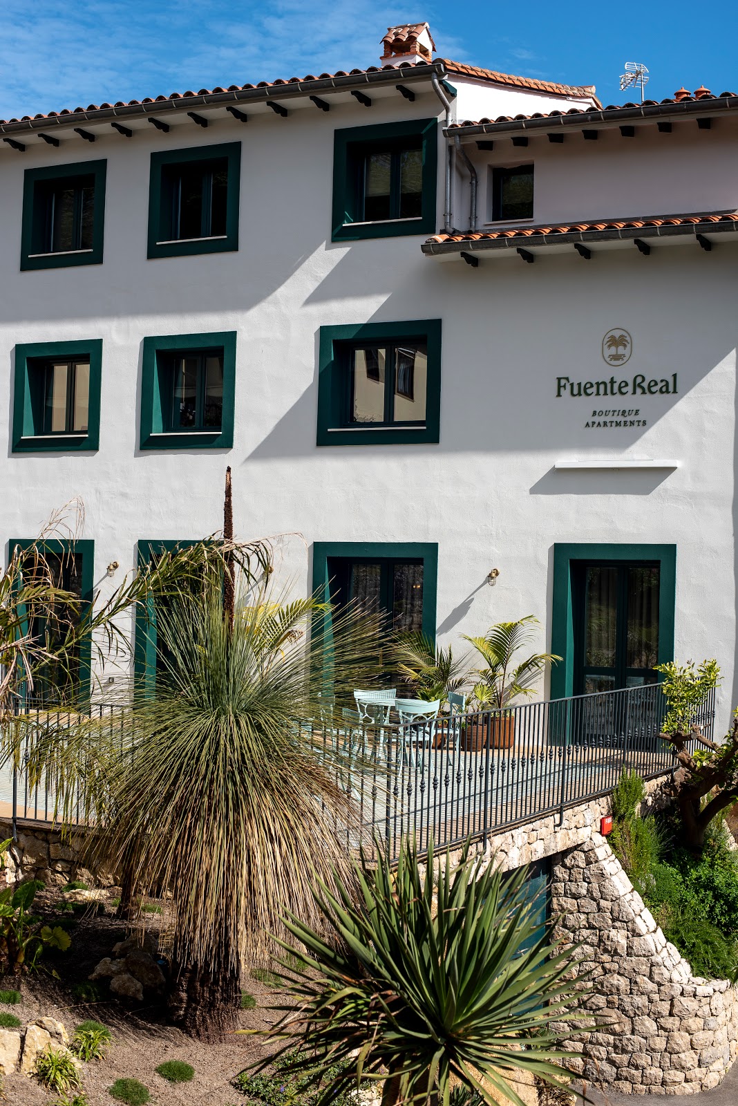 Fuente Real - Apartamentos boutique en Comillas, apartment accommodation in Comillas on the Camino del Norte
