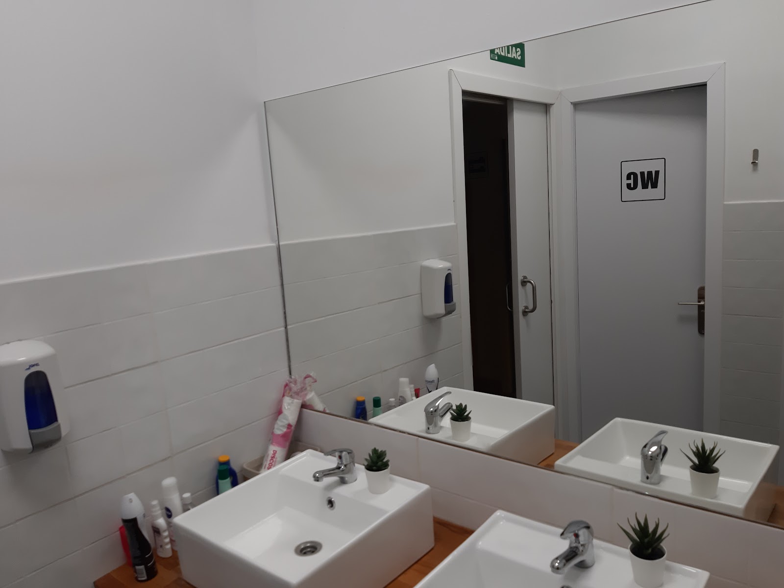 Albergue SCQ photo 12, albergue accommodation in Santiago de Compostela on the Camino Frances