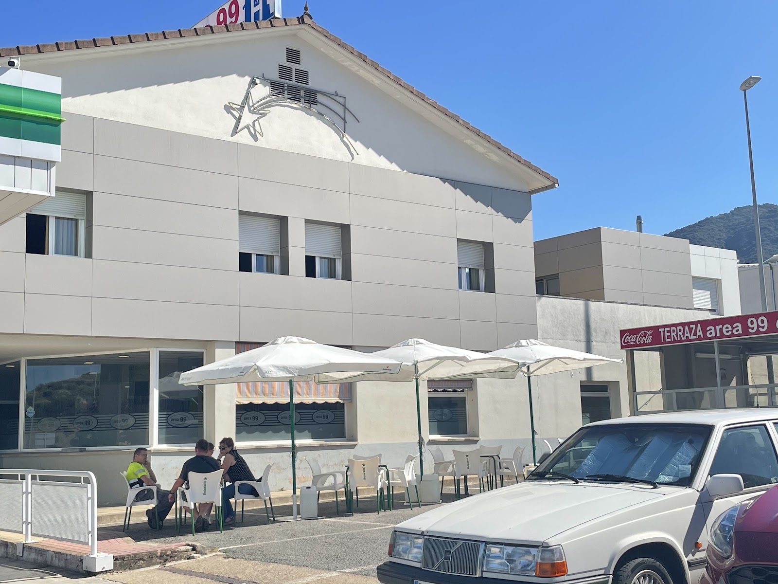 Area 99 photo 6, hotel accommodation in Ayegui on the Camino Frances