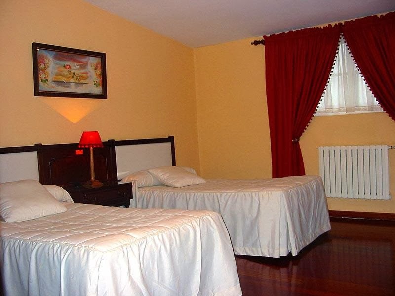 Hotel O Pino photo 3, hotel accommodation in Pedrouze / Arca on the Camino Frances