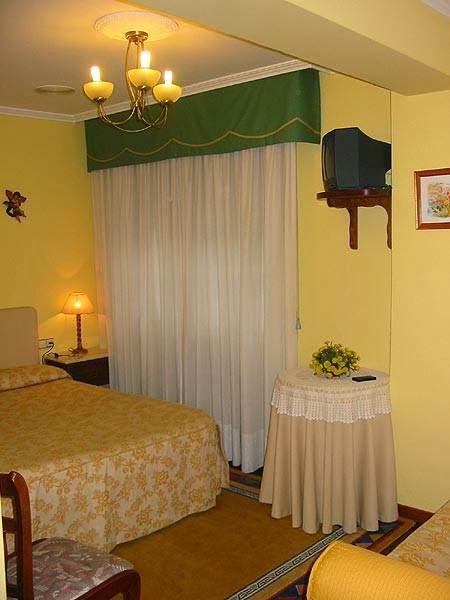 Hotel O Pino photo 4, hotel accommodation in Pedrouze / Arca on the Camino Frances