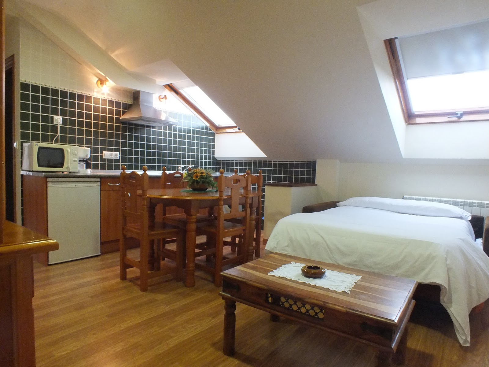 Apartamentos Altamira. photo 5, apartment accommodation in Santillana del Mar on the Camino del Norte