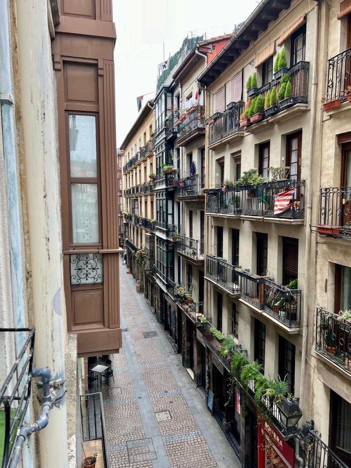 Casual Serantes photo 9, guesthouse accommodation in Bilbao on the Camino del Norte