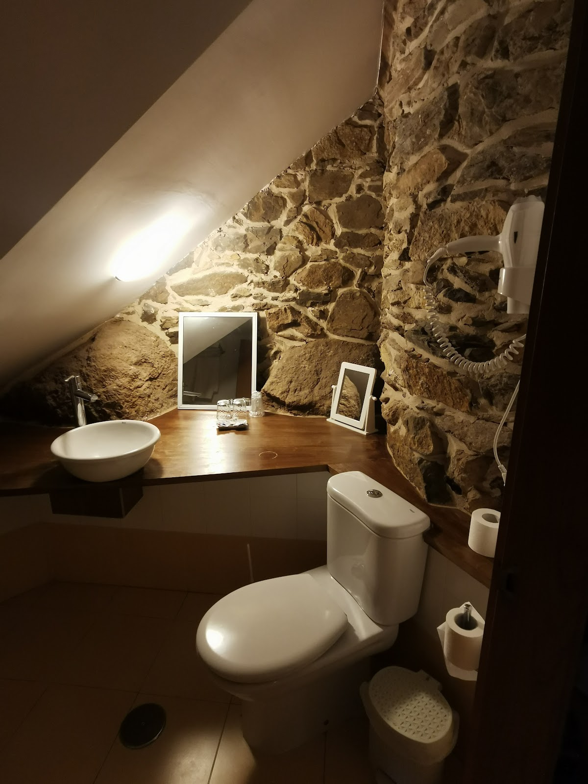 Casa de Amancio photo 13, hotel accommodation in Vilamaior on the Camino Frances