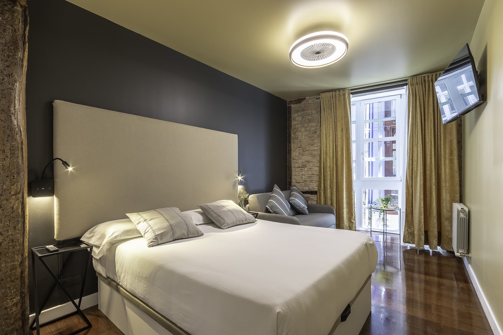 Victorooms photo 2, guesthouse accommodation in Bilbao on the Camino del Norte
