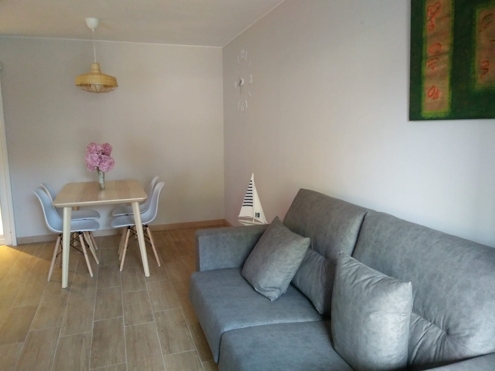 Apartamentos Almenada, apartment accommodation in Po on the Camino del Norte