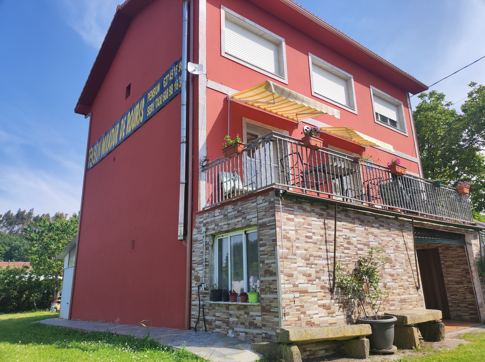 Pensión Mirador de Rouris, guesthouse accommodation in A Calle de Ferreiros on the Camino Frances