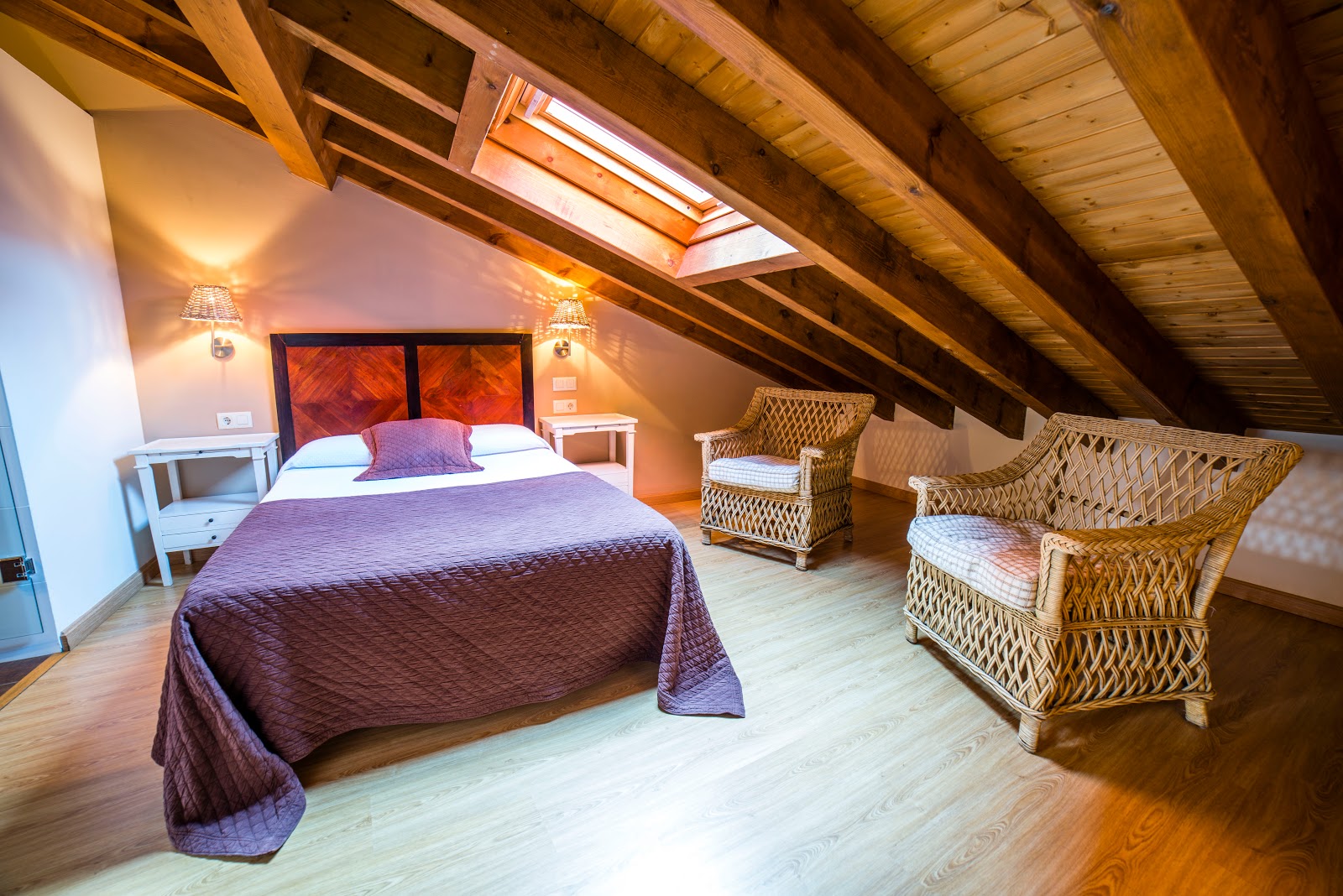 Apartamentos El Cordial De Fausto, apartment accommodation in Llanes on the Camino del Norte