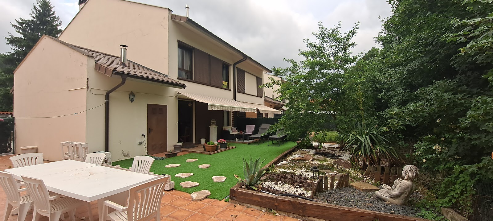 Casa TAU, pension accommodation in Larrasoaña on the Camino Frances