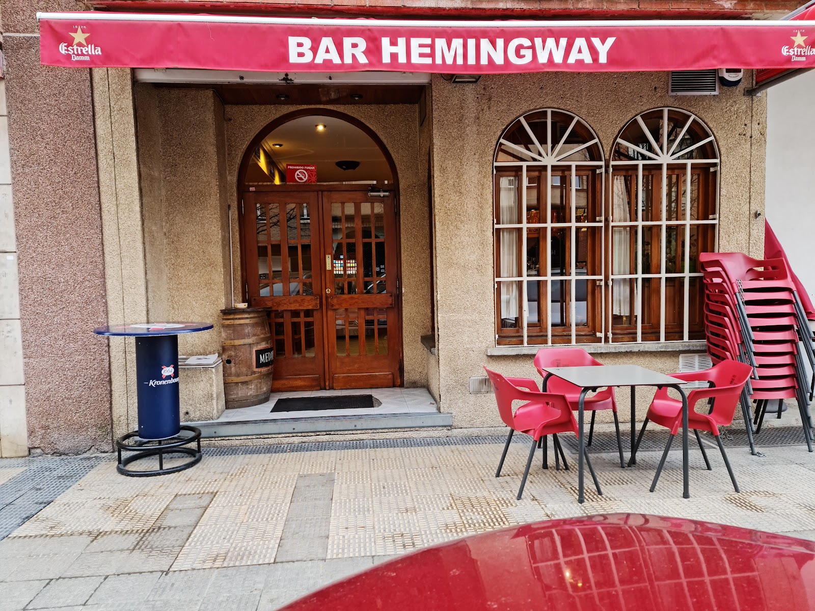 Hemingway, pension accommodation in Pamplona on the Camino Frances
