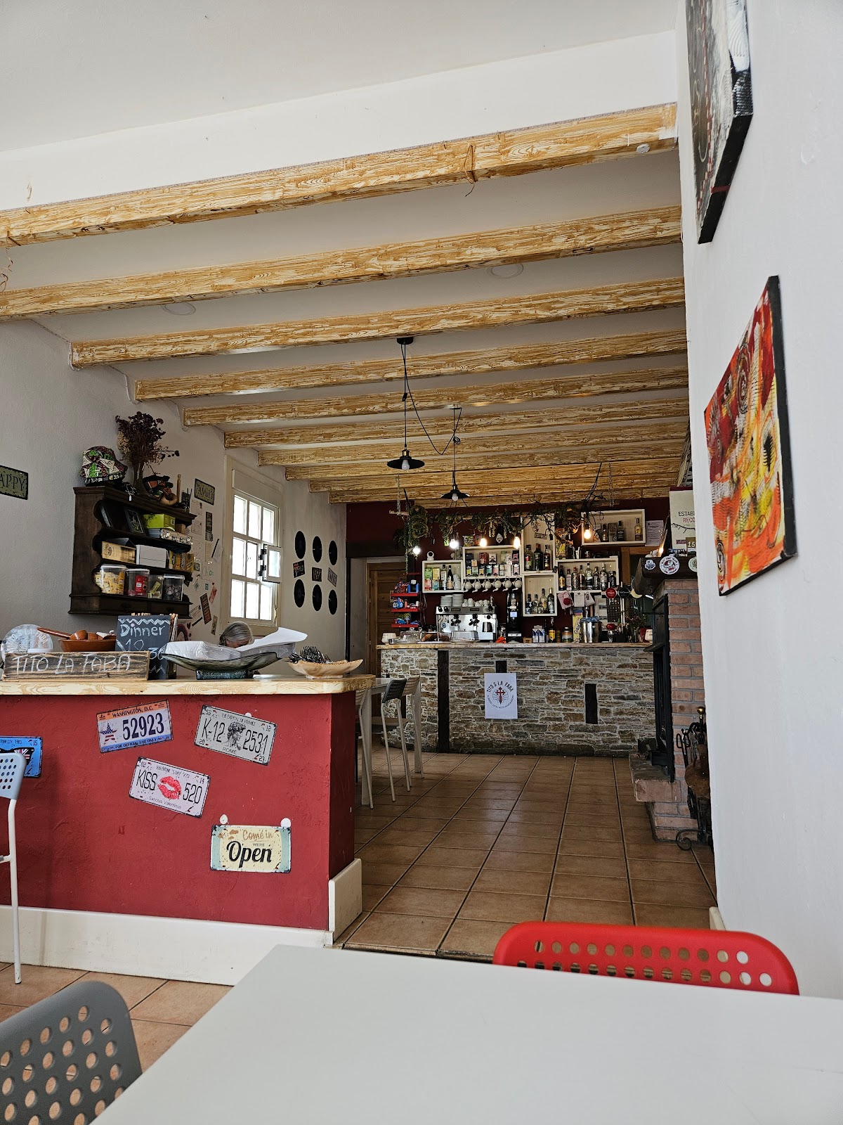 Tito La Faba, albergue accommodation in La Faba on the Camino Frances