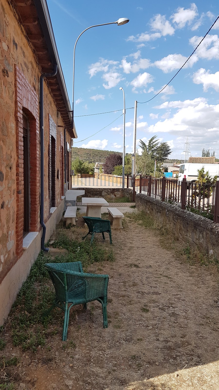 La Escuela Albergue photo 4, municipal accommodation in Murias de Rechivaldo on the Camino Frances
