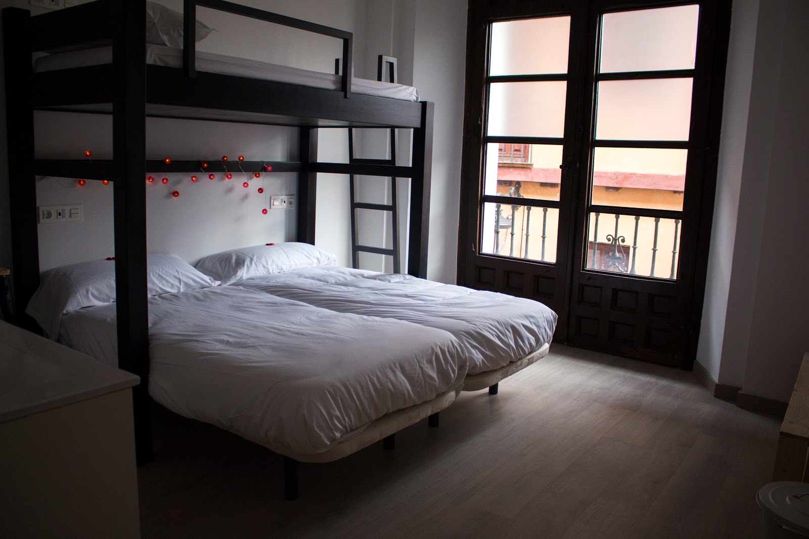 Hostel Quartier León Jabalquinto photo 2, albergue accommodation in León on the Camino Frances
