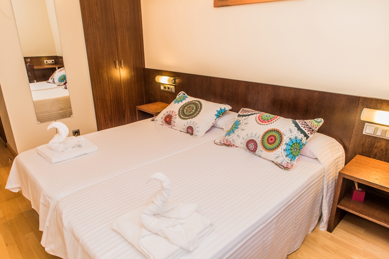 Hostal Nirvana, pension accommodation in Ponferrada on the Camino Frances
