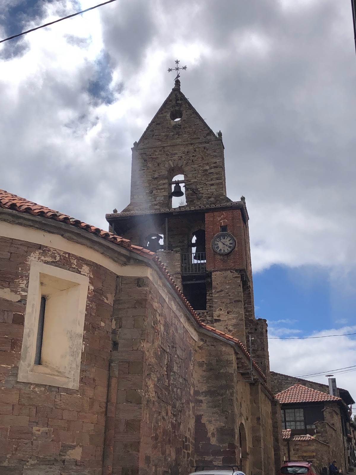 Hotel rural Casa Indie, hotel accommodation in Rabanal del Camino on the Camino Frances