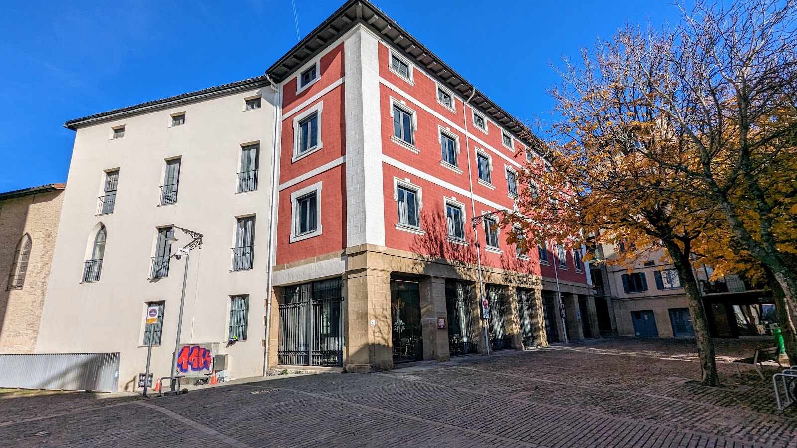 Pamplona Catedral Hotel, hotel accommodation in Pamplona on the Camino Frances
