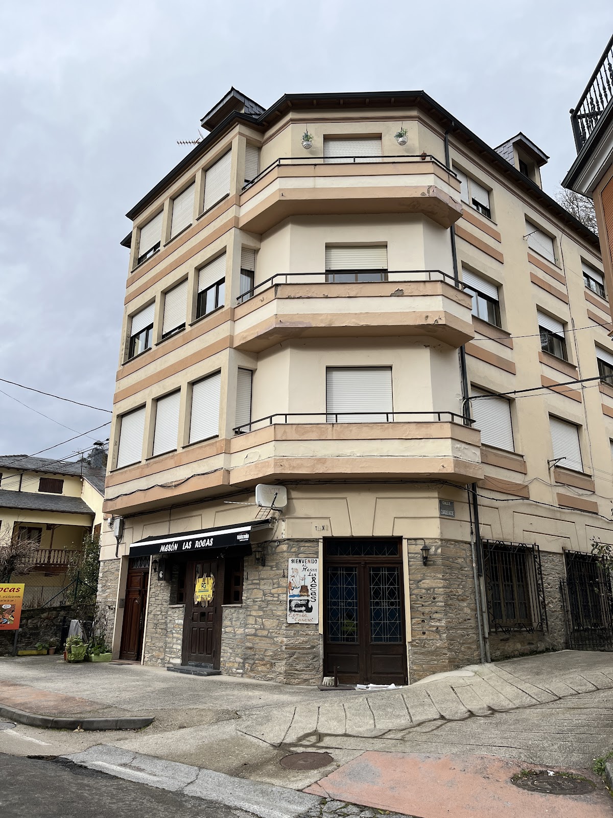 LAS ROCAS photo 9, hotel accommodation in Vega de Valcarce on the Camino Frances