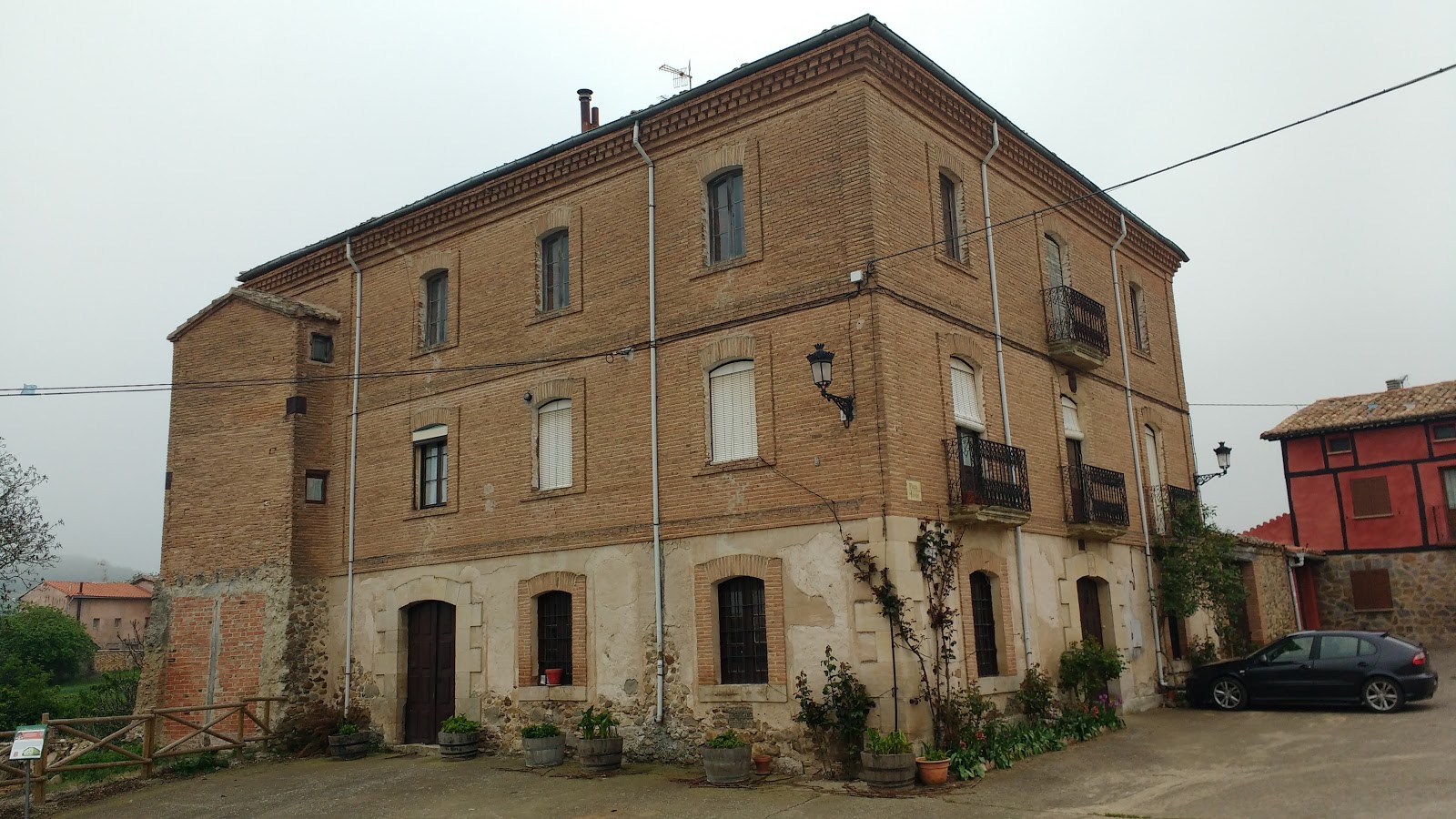 MiHotelito photo 4, hotel accommodation in Viloria de Rioja on the Camino Frances