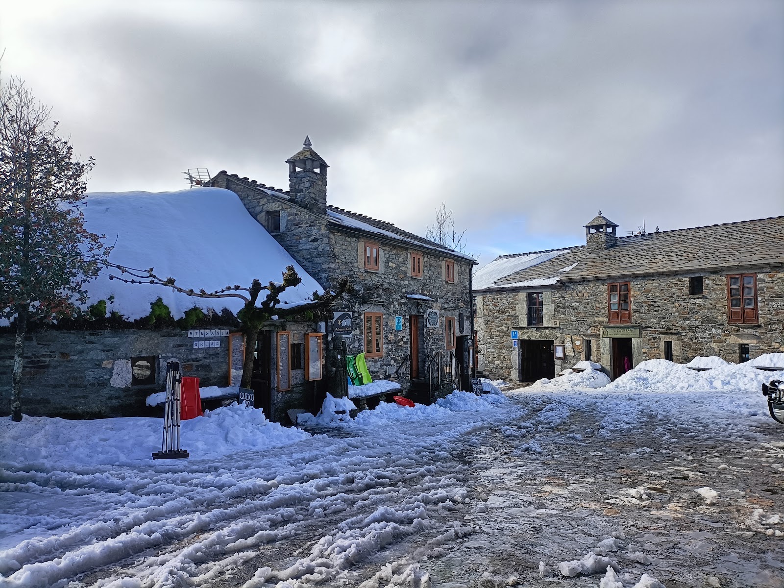 Casa Navarro photo 17, guesthouse accommodation in O Cebreiro on the Camino Frances