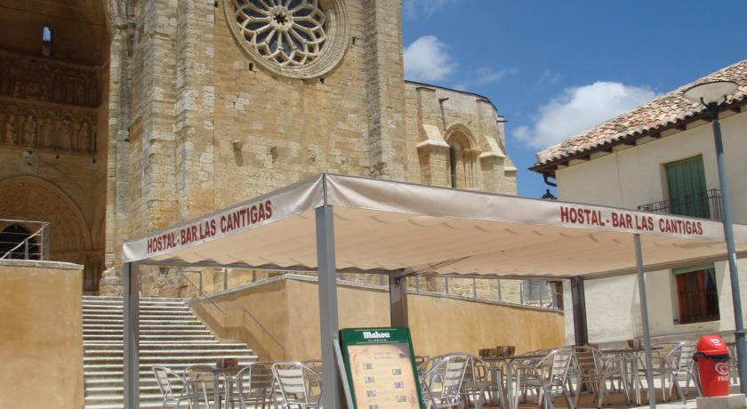 Bar Las Cantigas, pension accommodation in Villacázar de Sirga on the Camino Frances