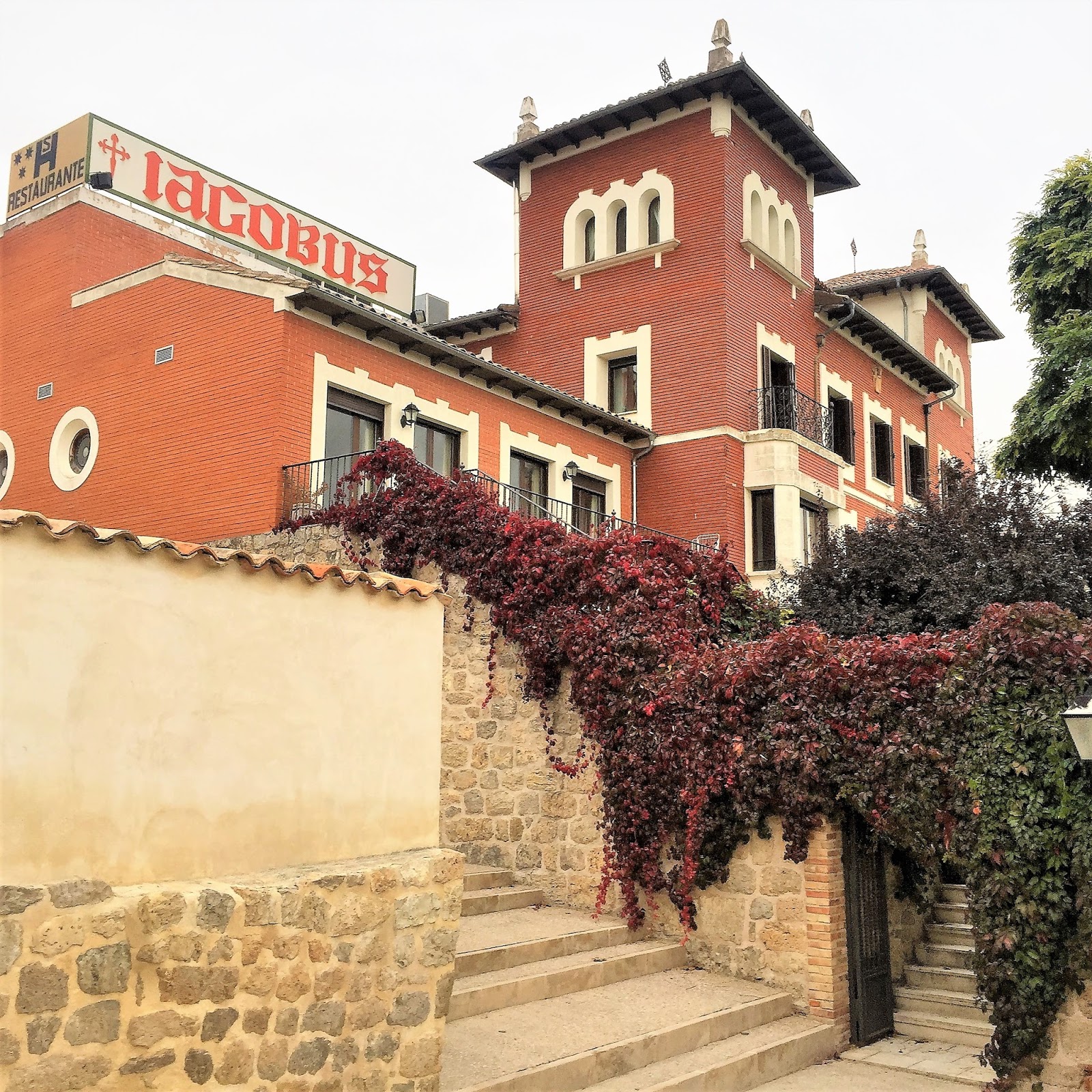 Hostal Restaurante Iacobus photo 4, hotel accommodation in Castrojeriz on the Camino Frances
