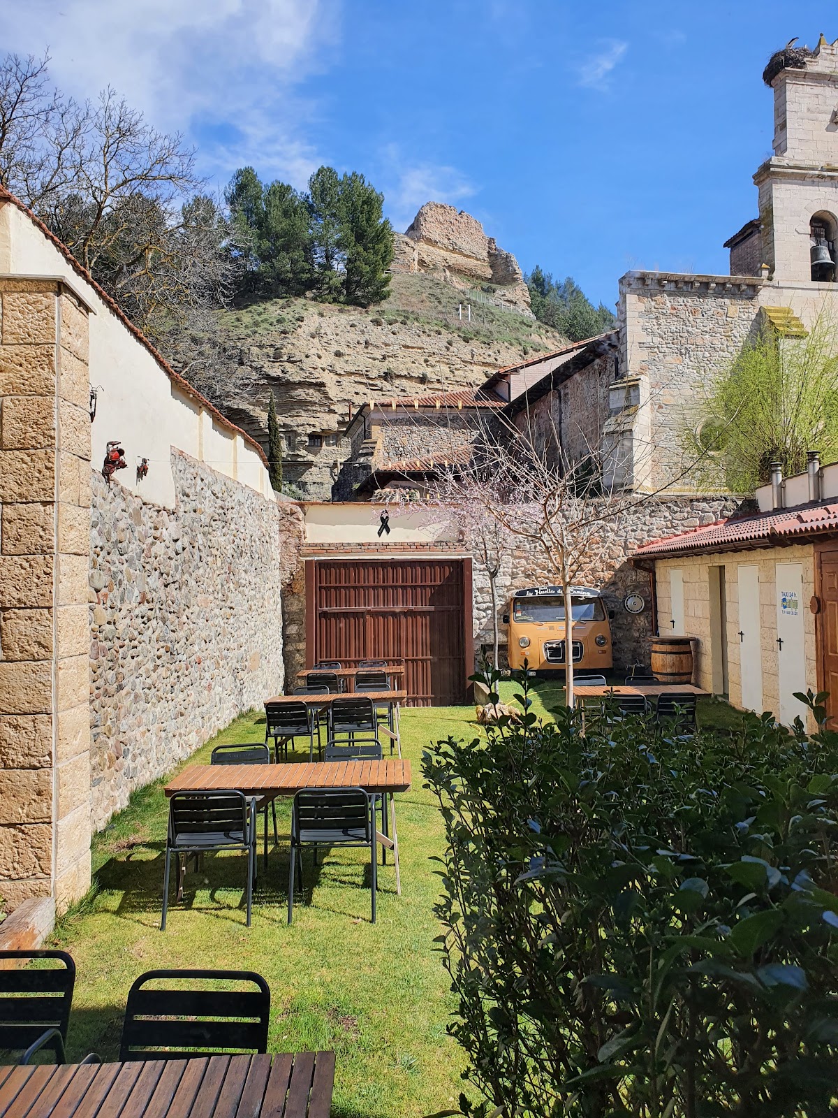 hotel restaurante "la huella del camino" photo 10, hotel accommodation in Belorado on the Camino Frances