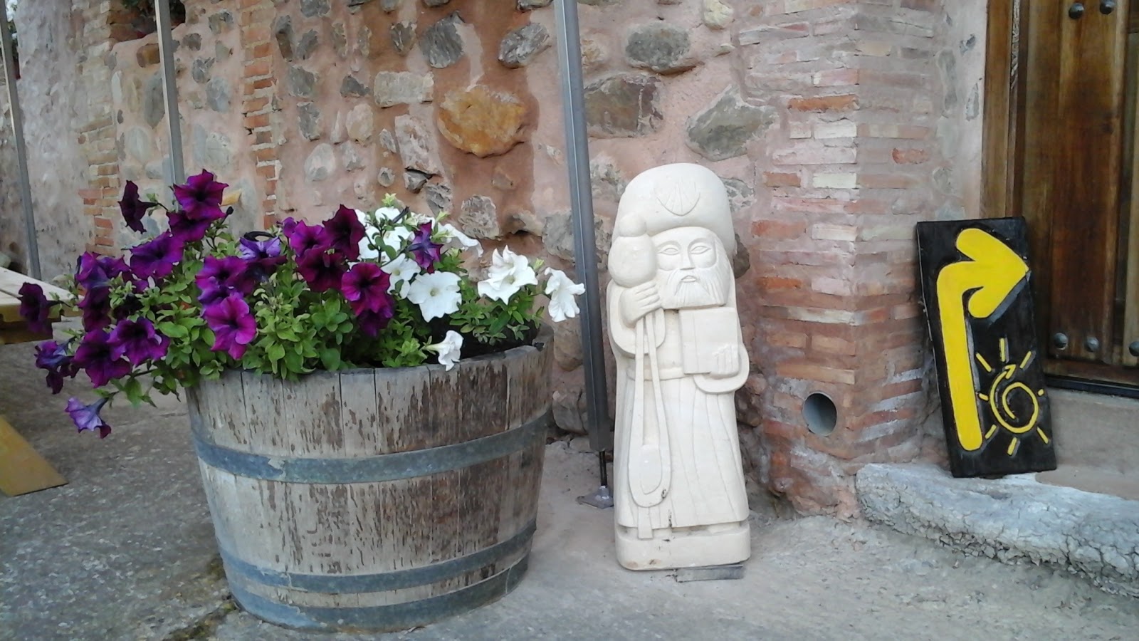 Refugio Acacio & Orietta photo 10, albergue accommodation in Viloria de Rioja on the Camino Frances