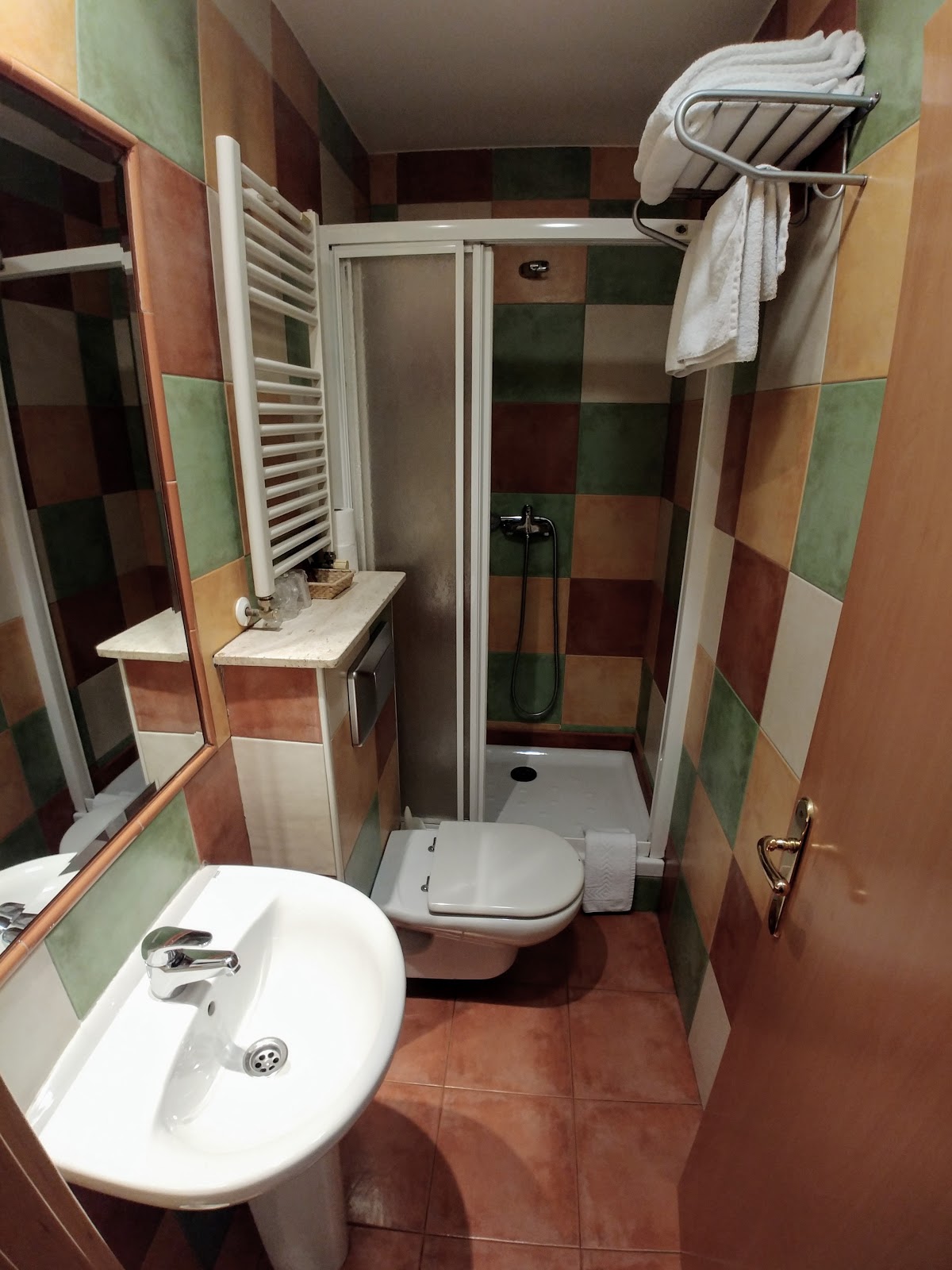 Hostal Prada Borges photo 3, pension accommodation in León on the Camino Frances