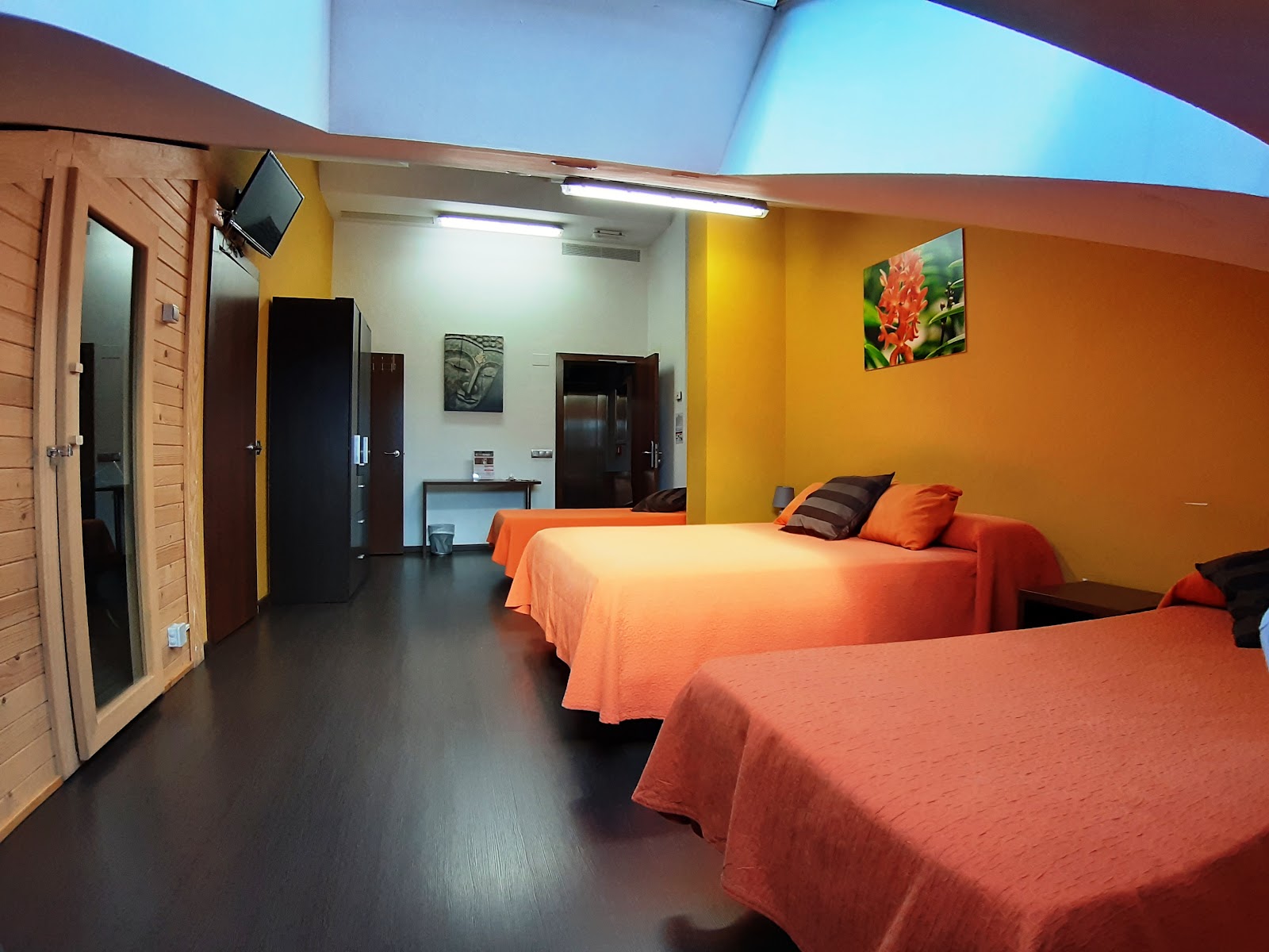 Hostal Nirvana photo 2, pension accommodation in Ponferrada on the Camino Frances