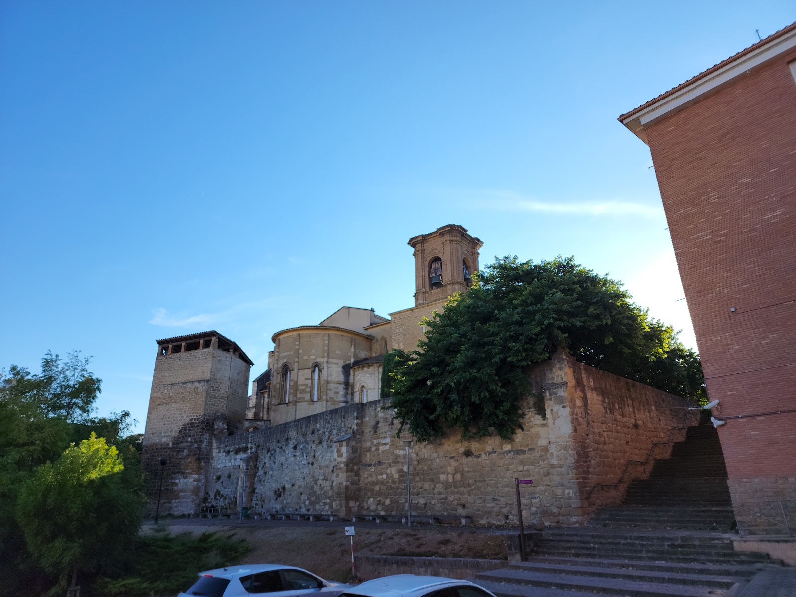 Agora Hostel, albergue accommodation in Estella on the Camino Frances