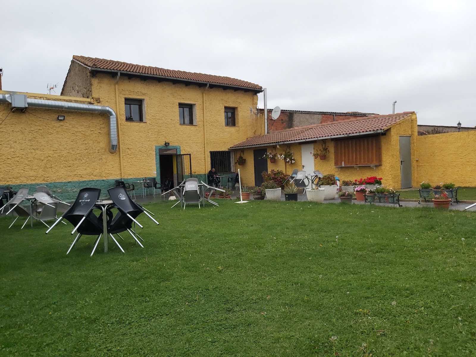 Albergue El Refugio de Jesús photo 4, albergue accommodation in Villar de Mazarife on the Camino Frances