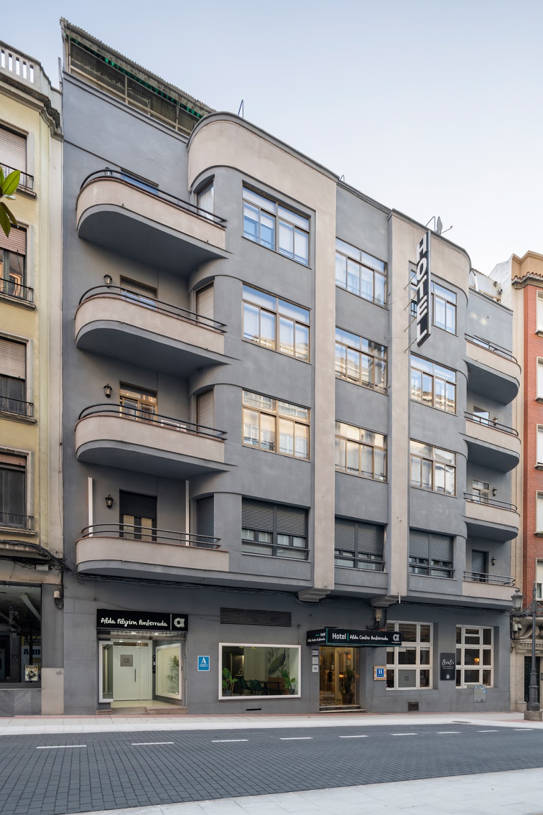Hotel Alda Centro Ponferrada, hotel accommodation in Ponferrada on the Camino Frances