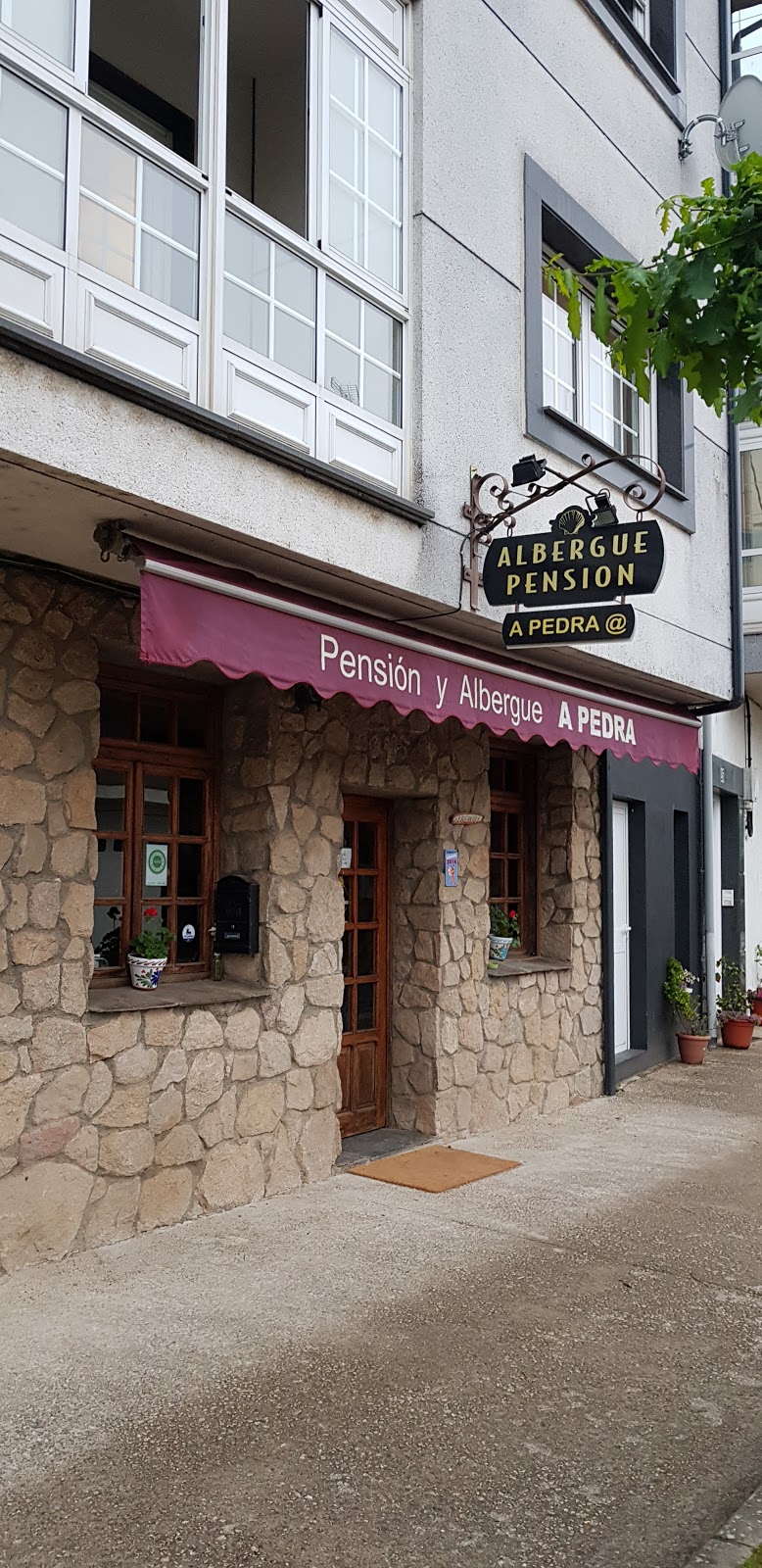 Albergue A Pedra photo 10, albergue accommodation in Sarria on the Camino Frances