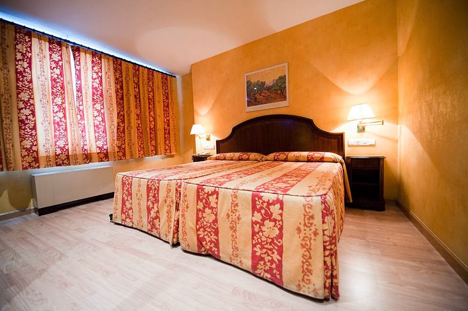 Hotel Cordón photo 5, hotel accommodation in Burgos on the Camino Frances